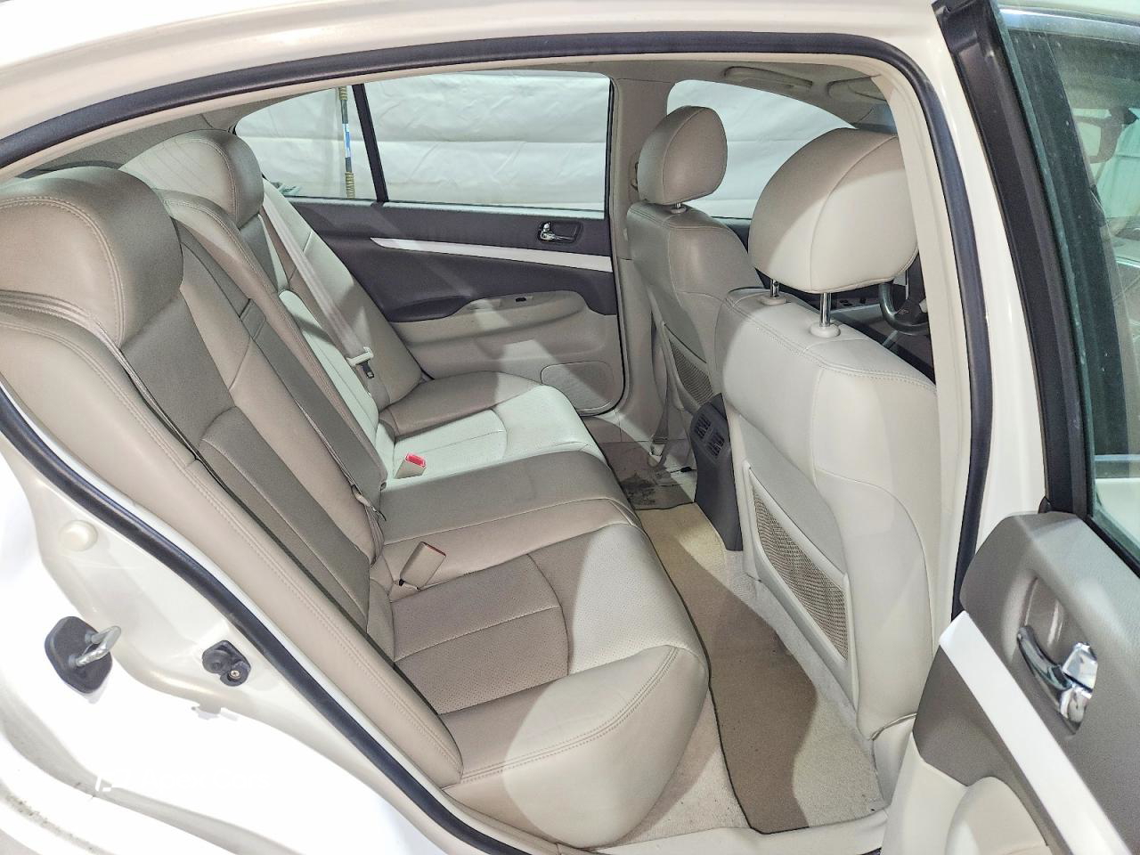 Infiniti G 2010
