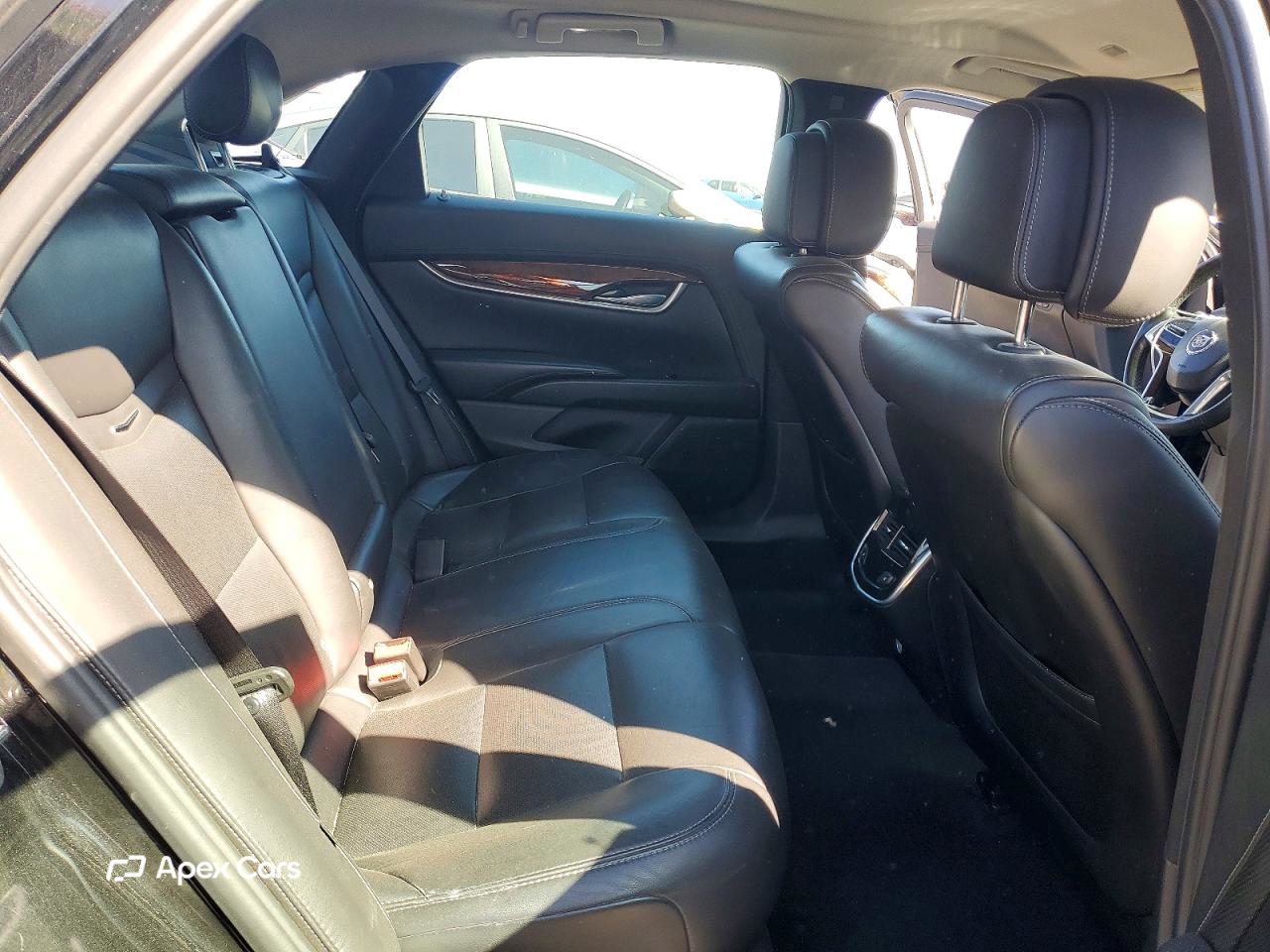 Cadillac XTS 2014