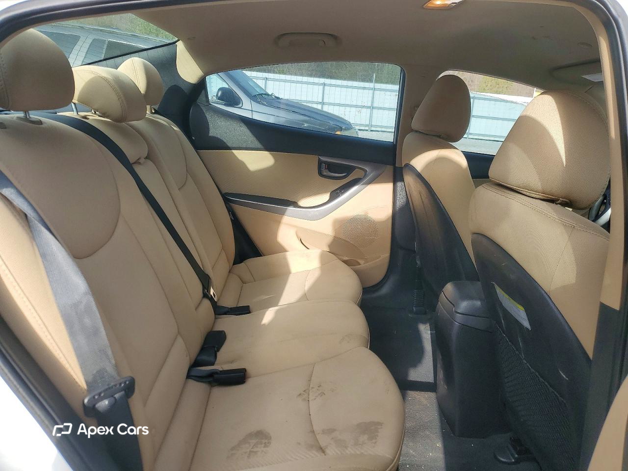 Hyundai Elantra 2013