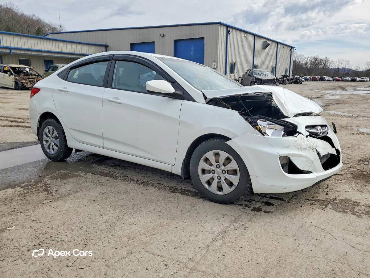 Hyundai Accent 2015