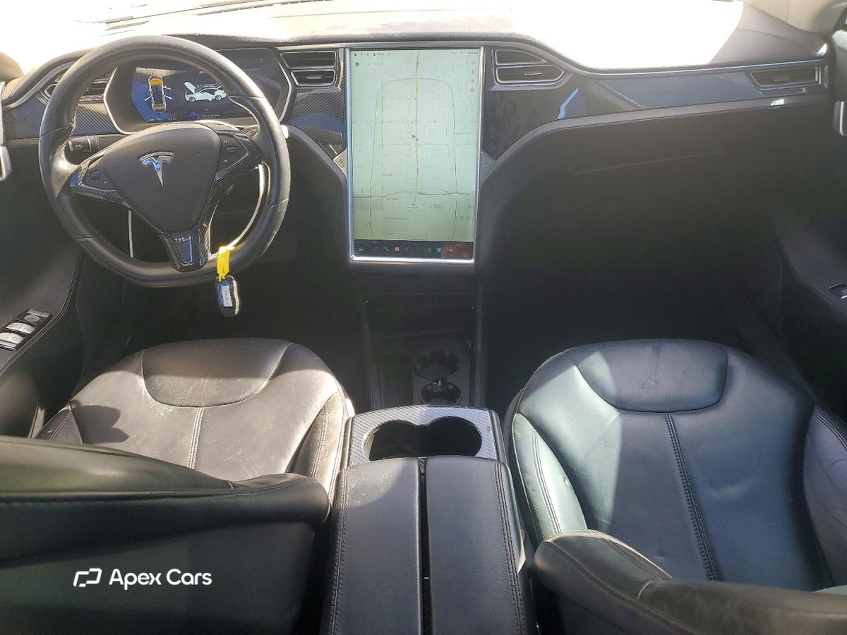 Tesla Model S 2014