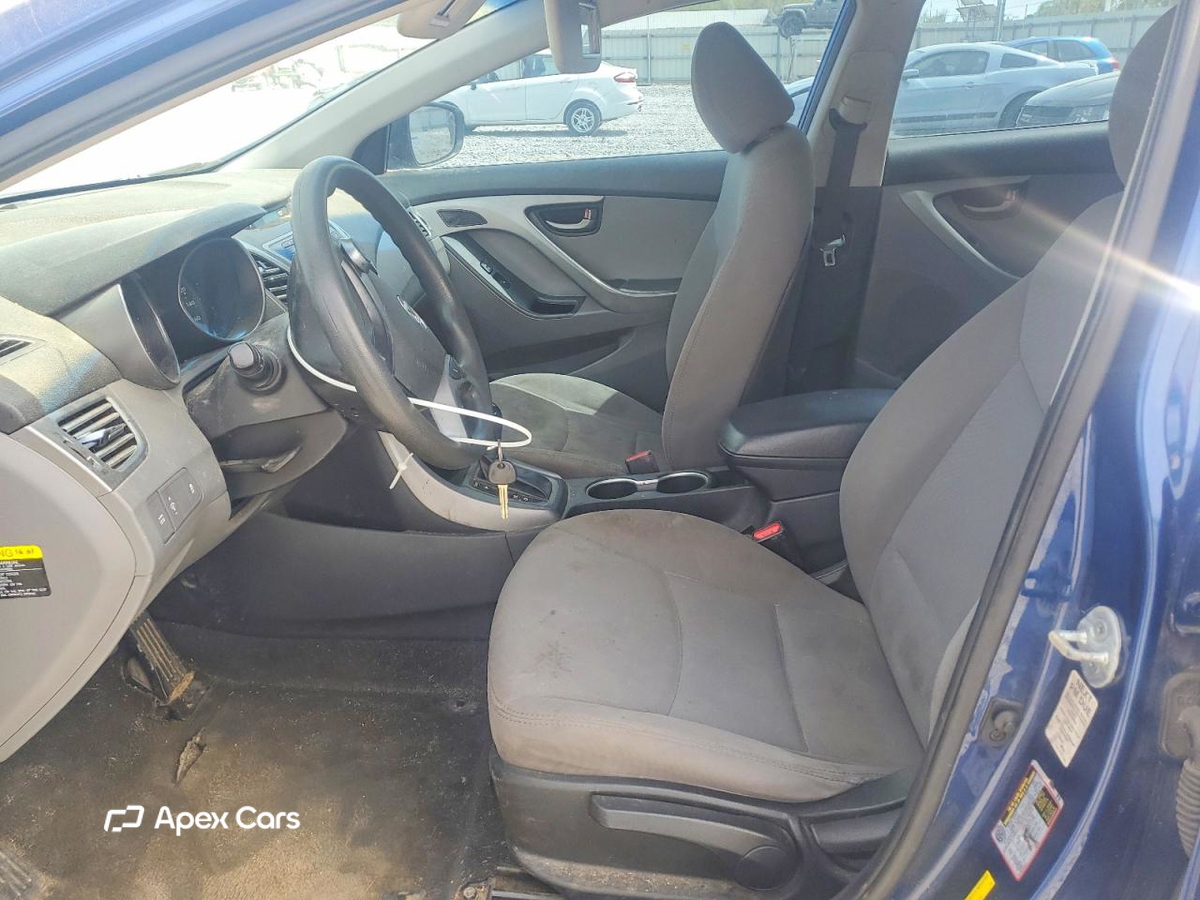 Hyundai Elantra 2016