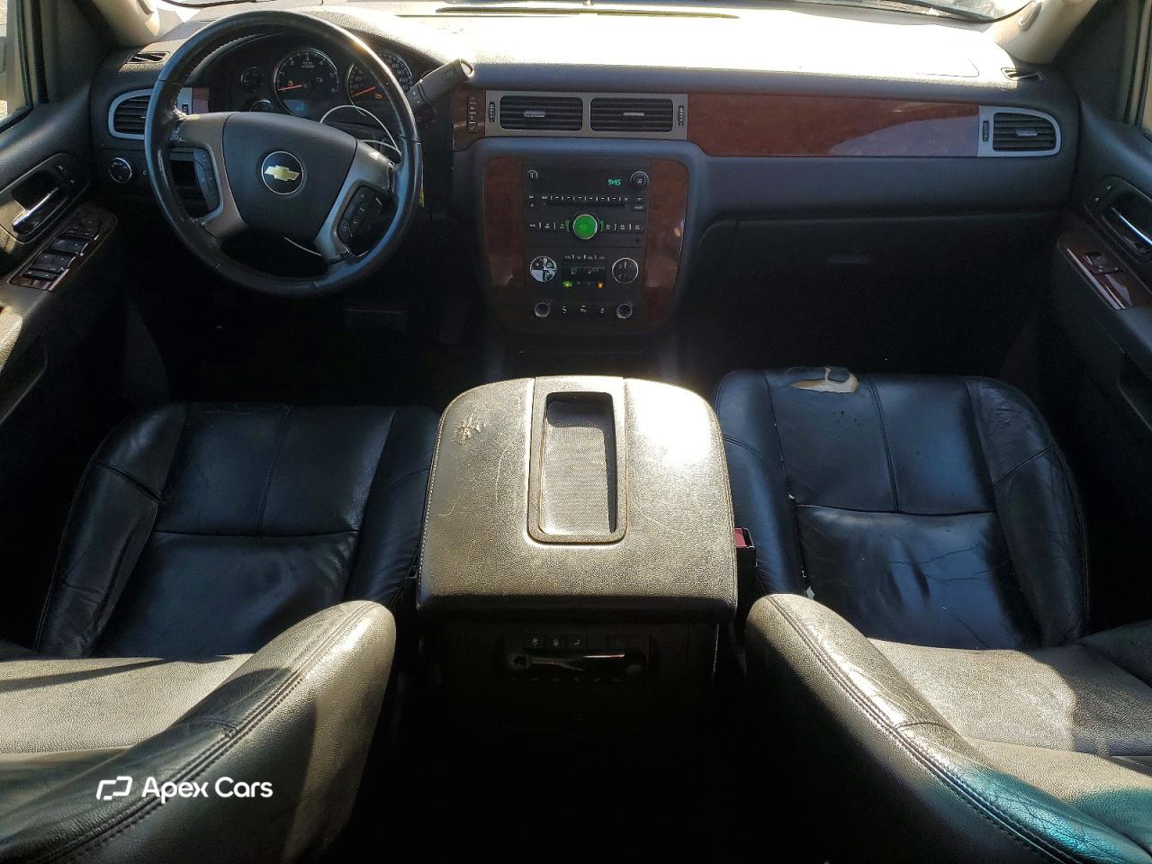 Chevrolet Suburban 2012