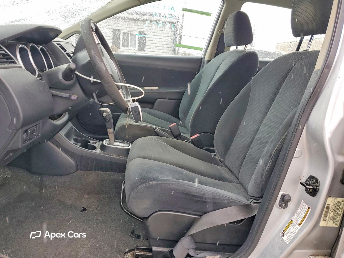 Nissan Versa 2011