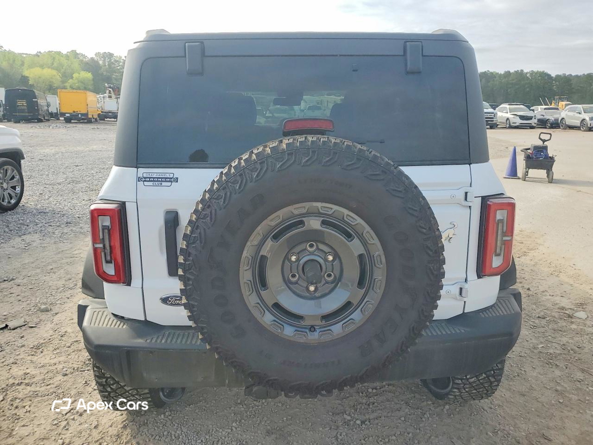 Ford Bronco 2024