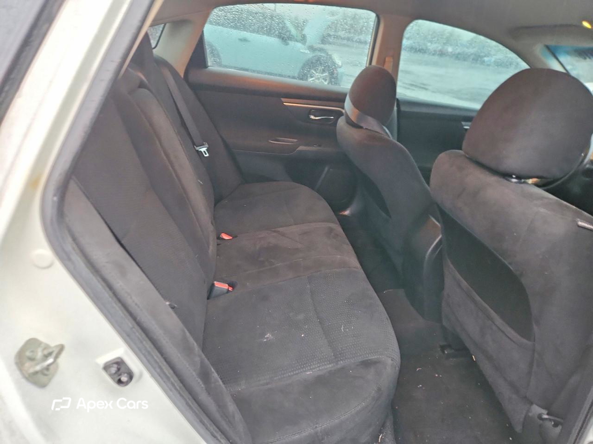 Nissan Altima 2015