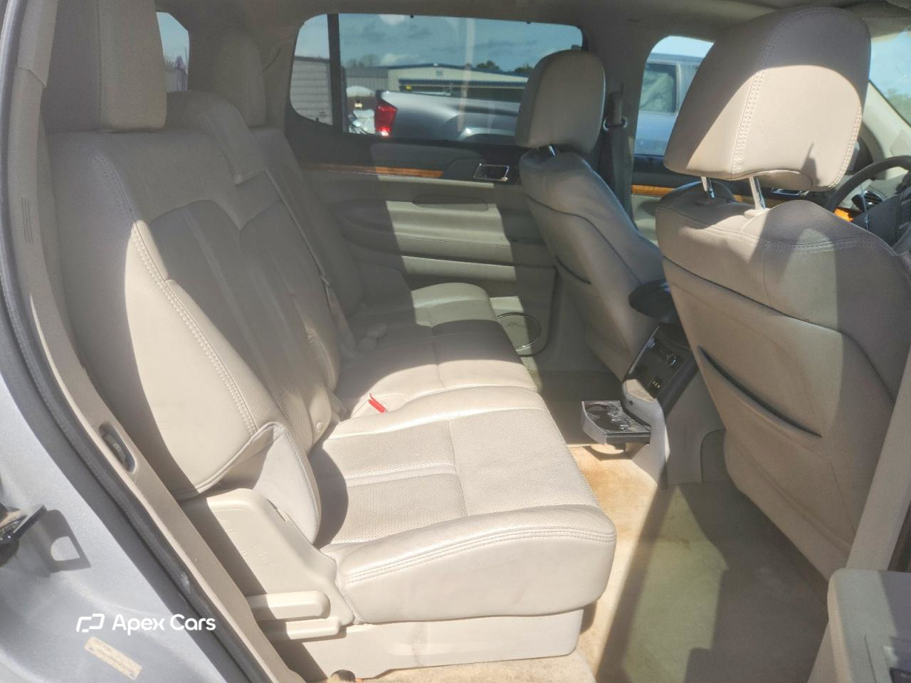Lincoln MKT 2010