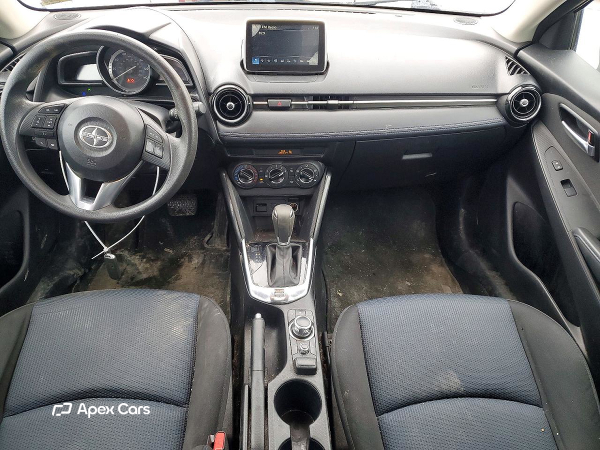 Scion iA 2016