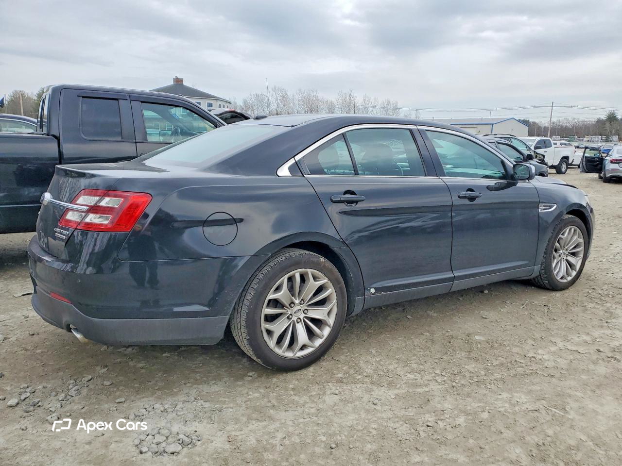 Ford Taurus 2019