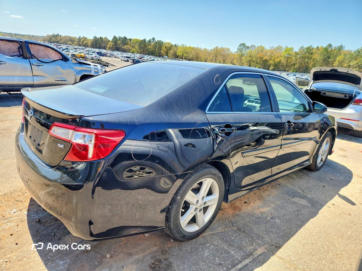 Toyota Camry 2012