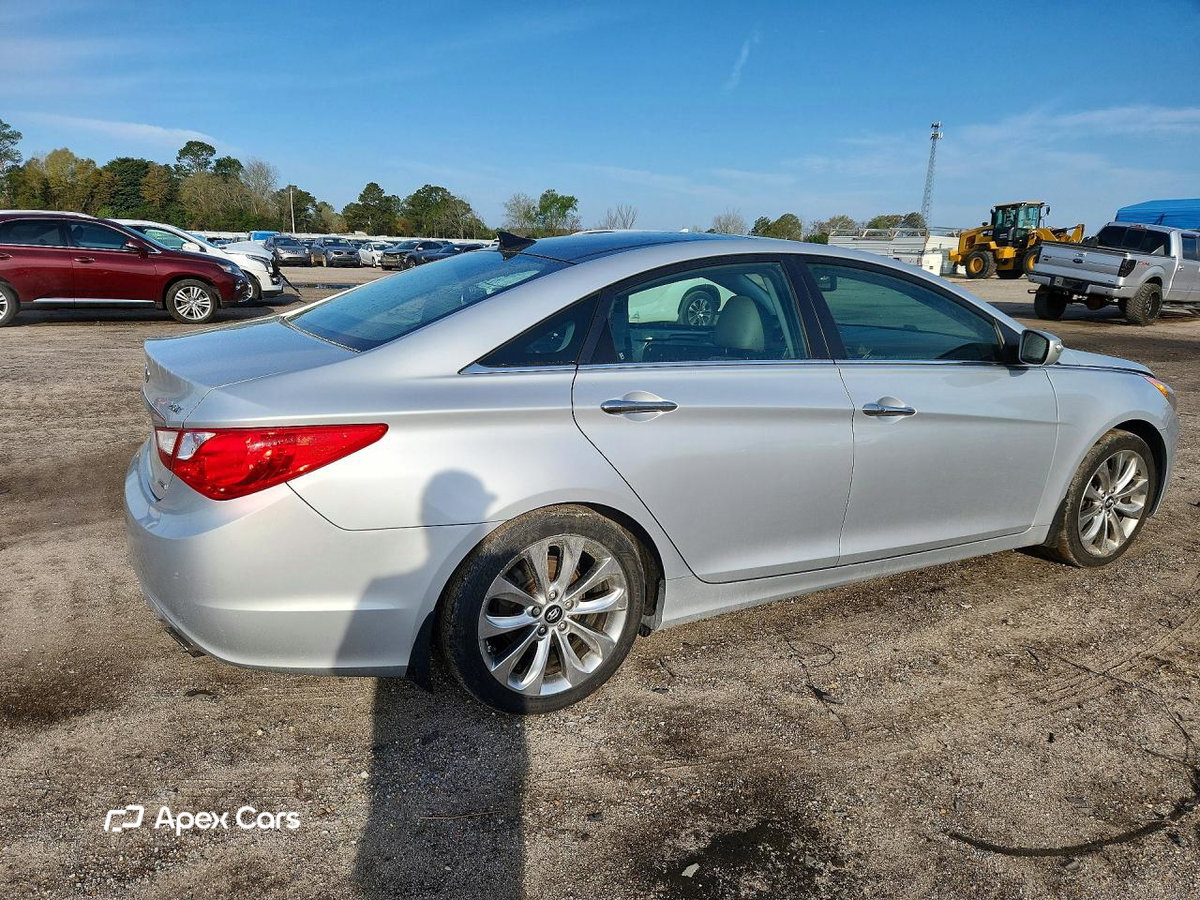 Hyundai Sonata 2012