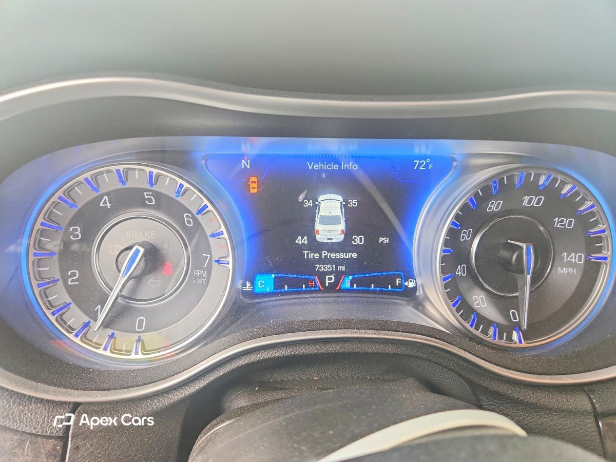 Chrysler 300 2022
