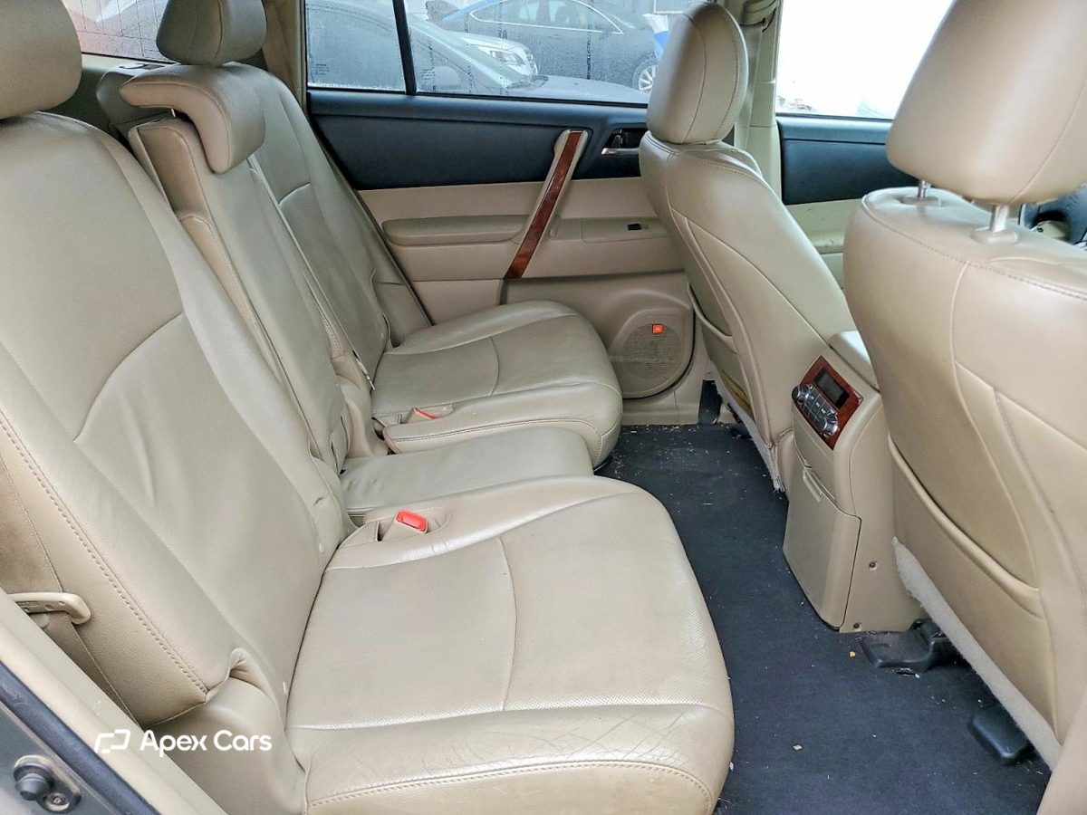 Toyota Highlander 2011