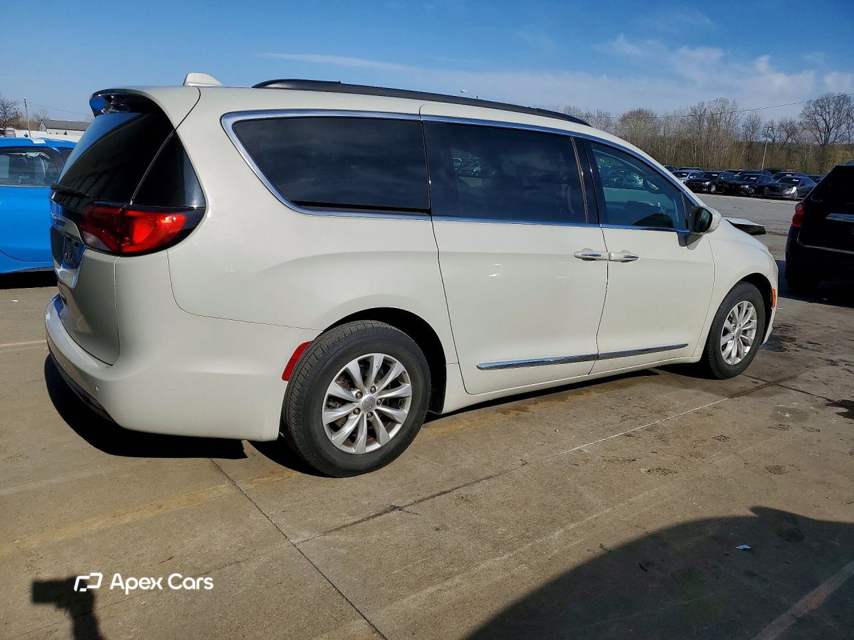 Chrysler Pacifica 2017