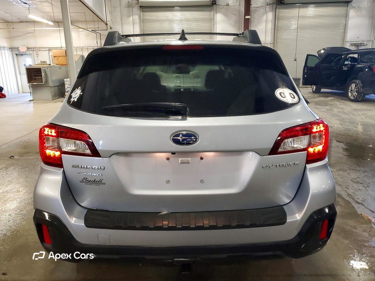 Subaru Outback 2018