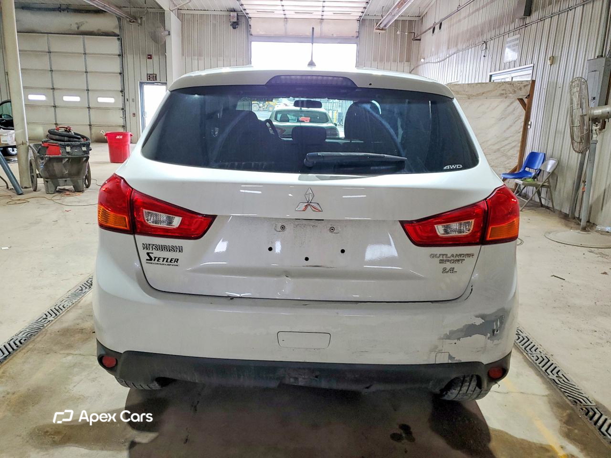 Mitsubishi Outlander 2015