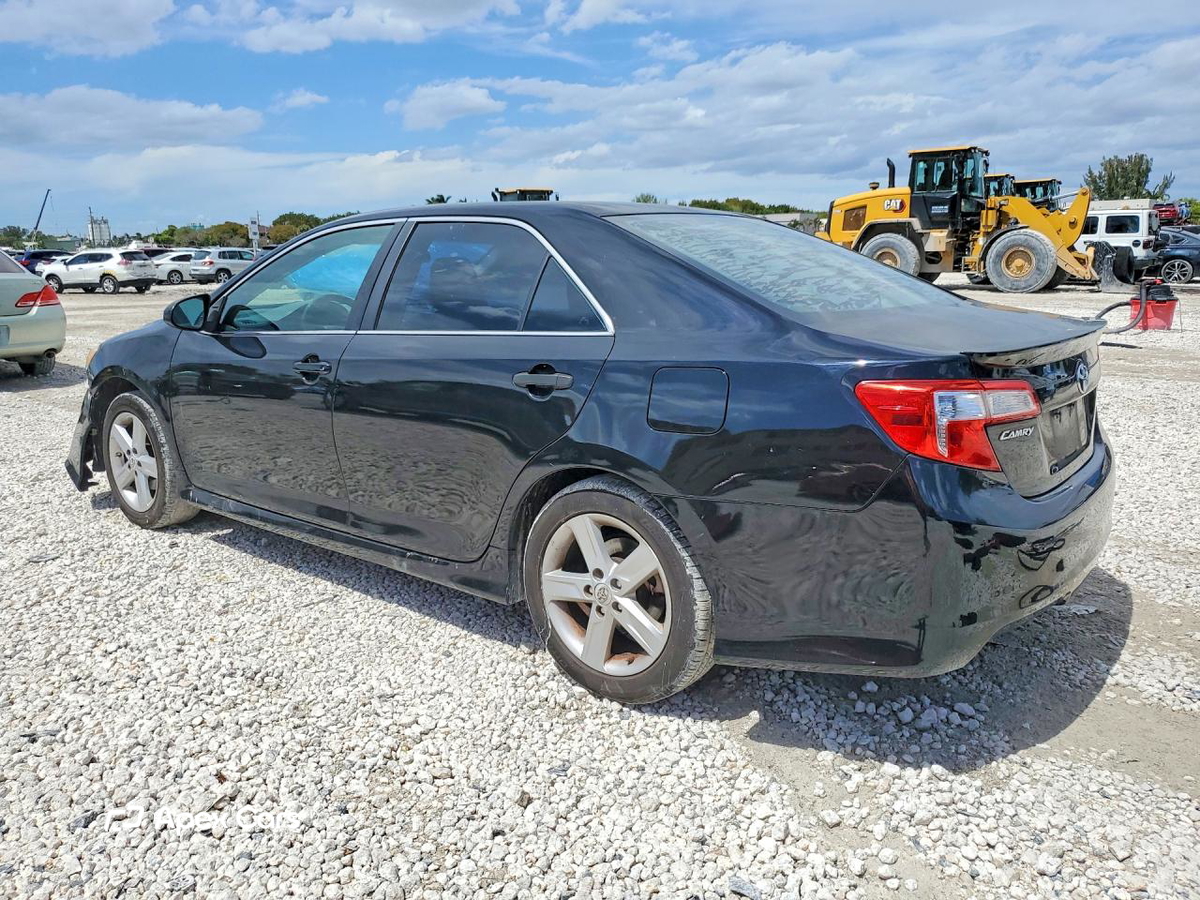 Toyota Camry 2012