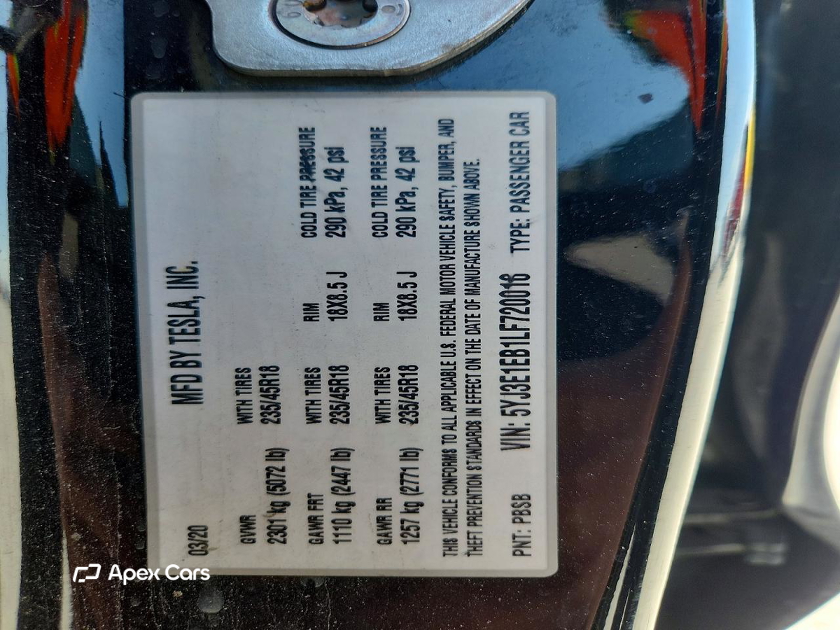 Tesla Model 3 2020