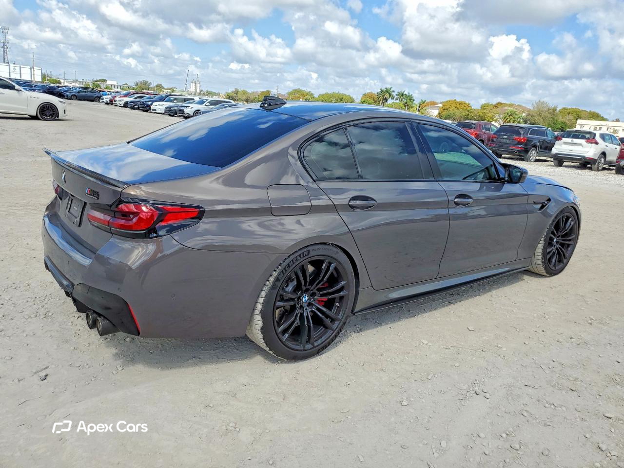 BMW M5 2021