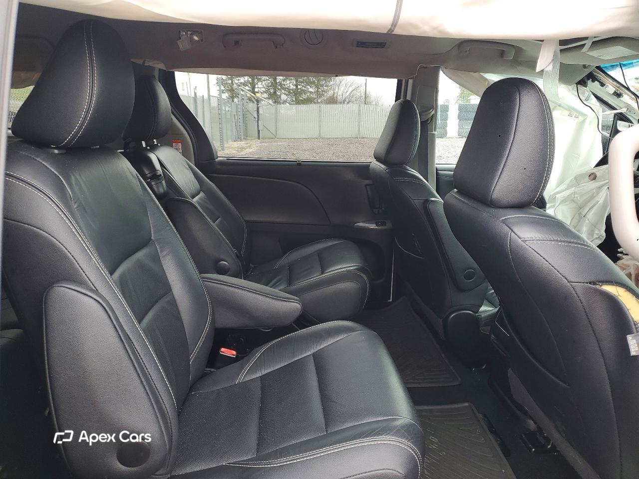 Toyota Sienna 2016
