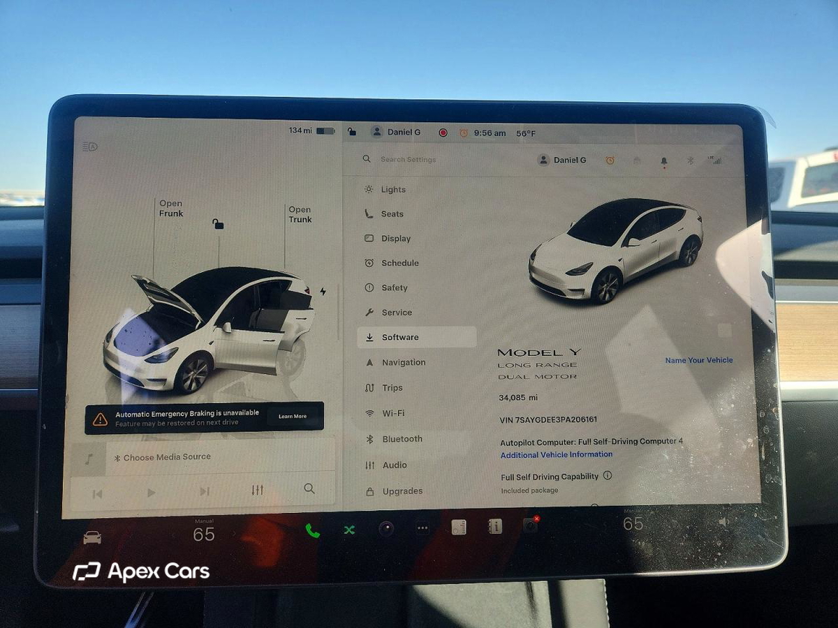 Tesla Model Y 2023