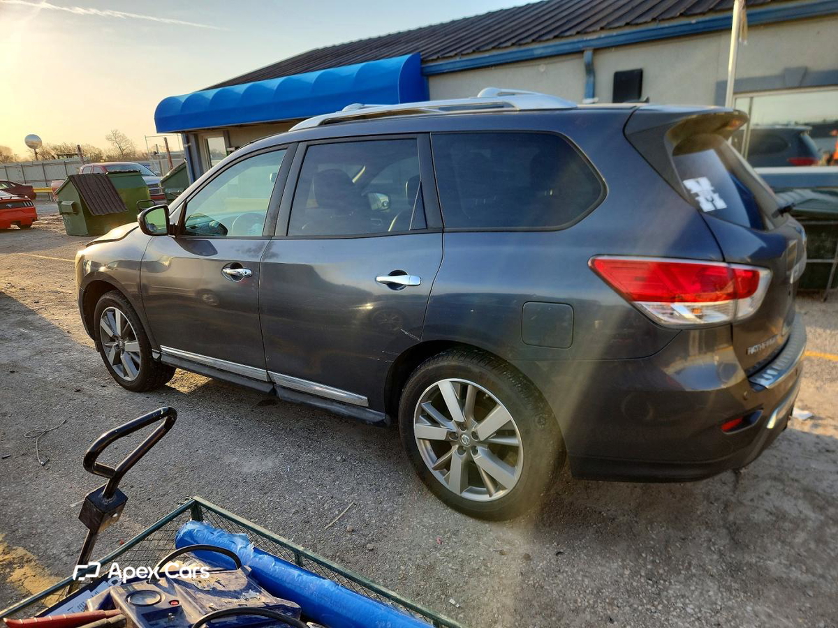 Nissan Pathfinder 2014