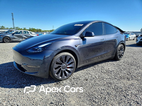 Tesla Model Y 2025 - Image 1 of 14