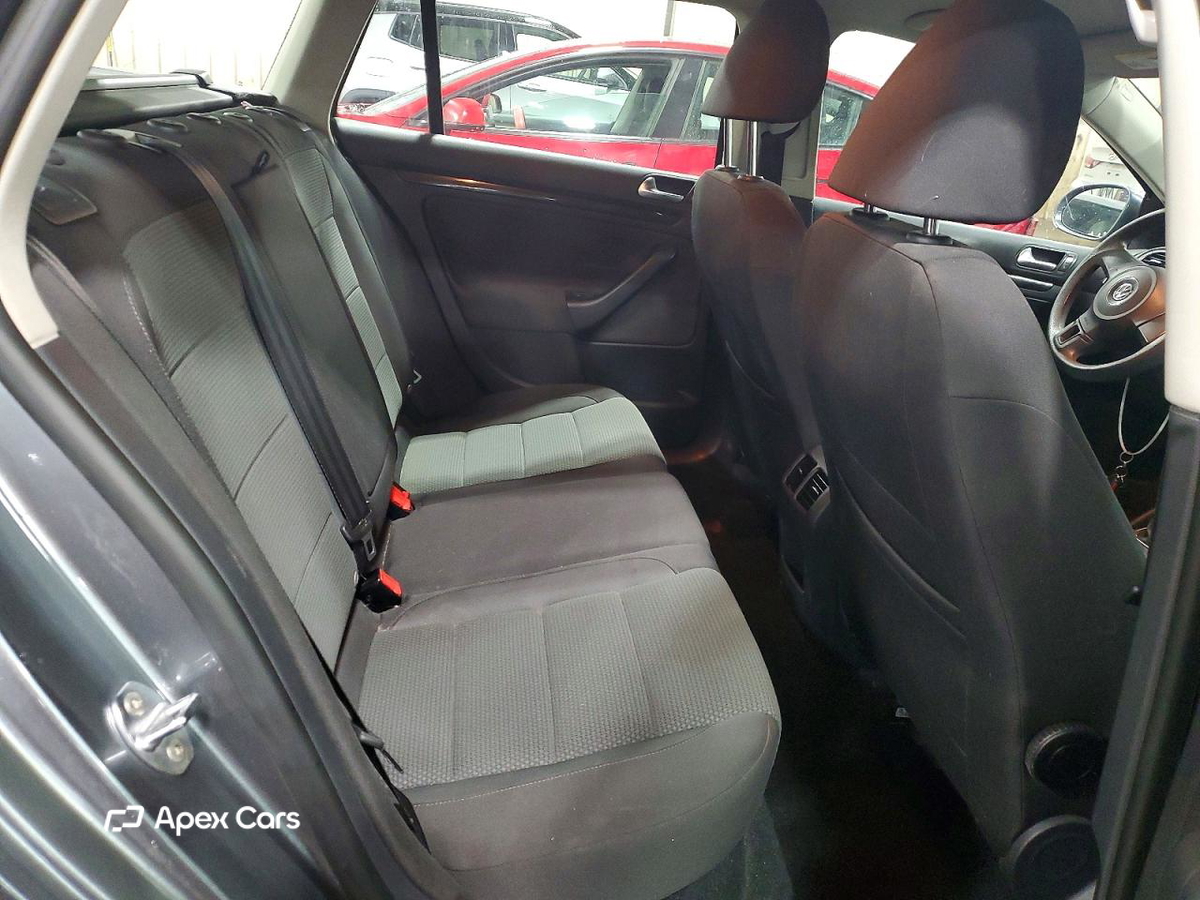 Volkswagen Jetta 2012