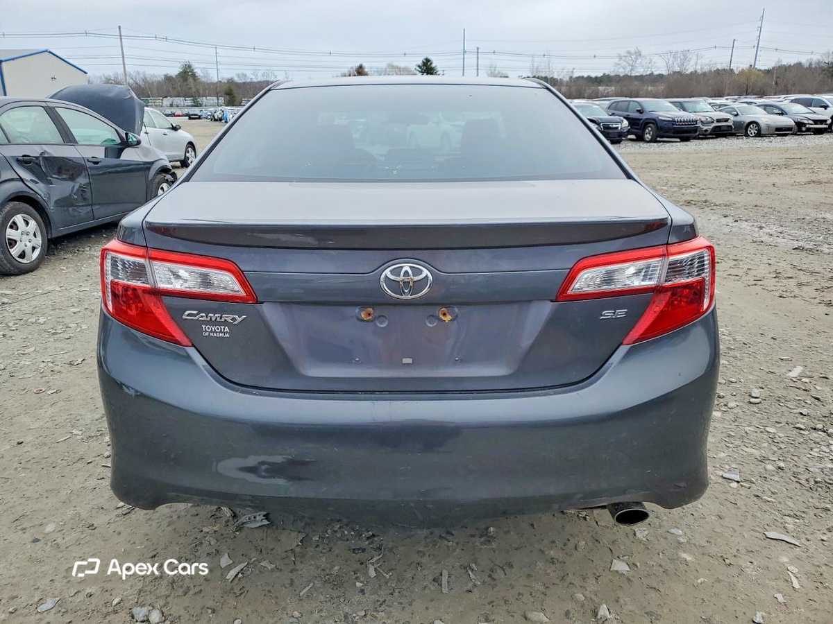 Toyota Camry 2012