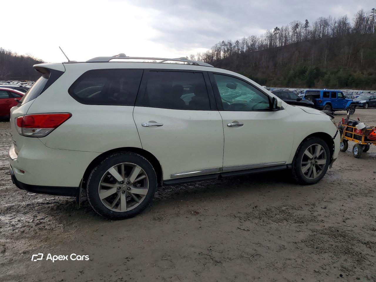 Nissan Pathfinder 2015