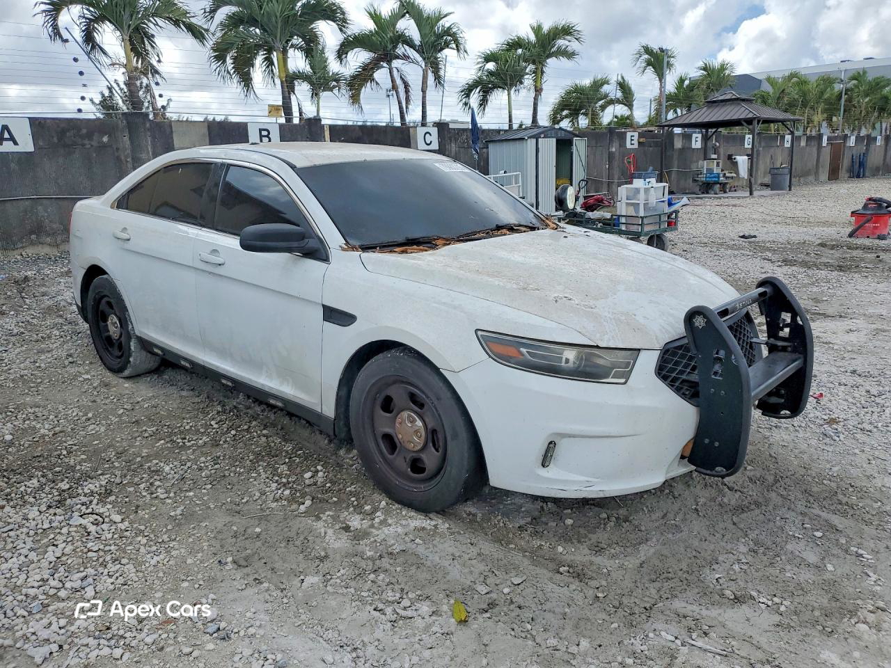 Ford Taurus 2016