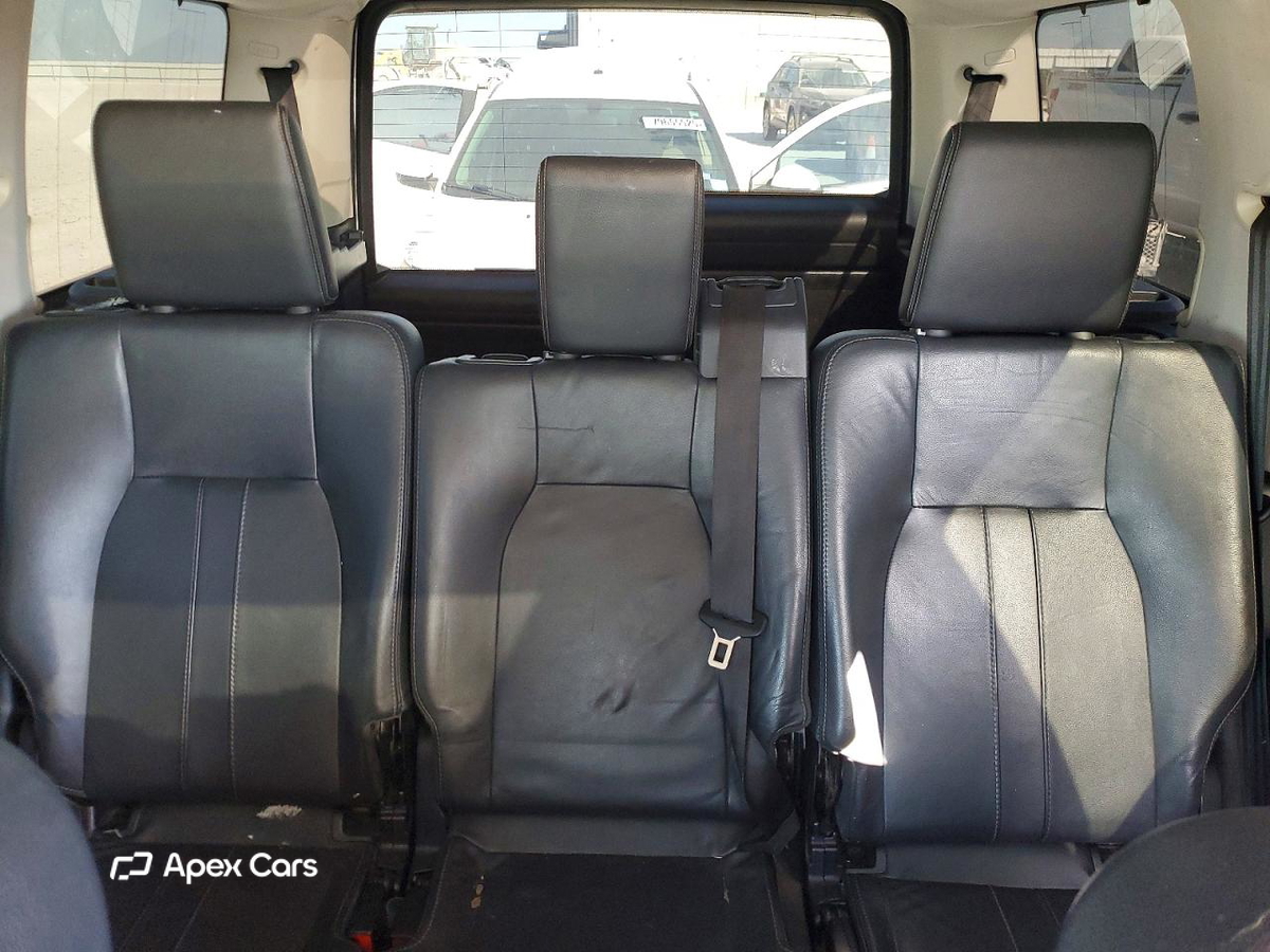 Land Rover LR4 2013