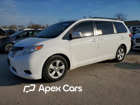 Toyota Sienna 2017 - Image 1 of 13