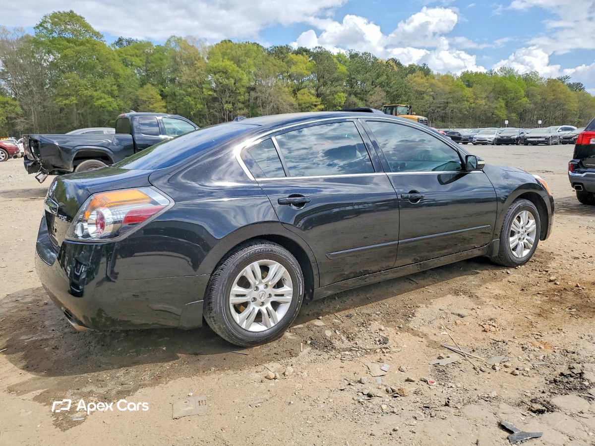Nissan Altima 2012