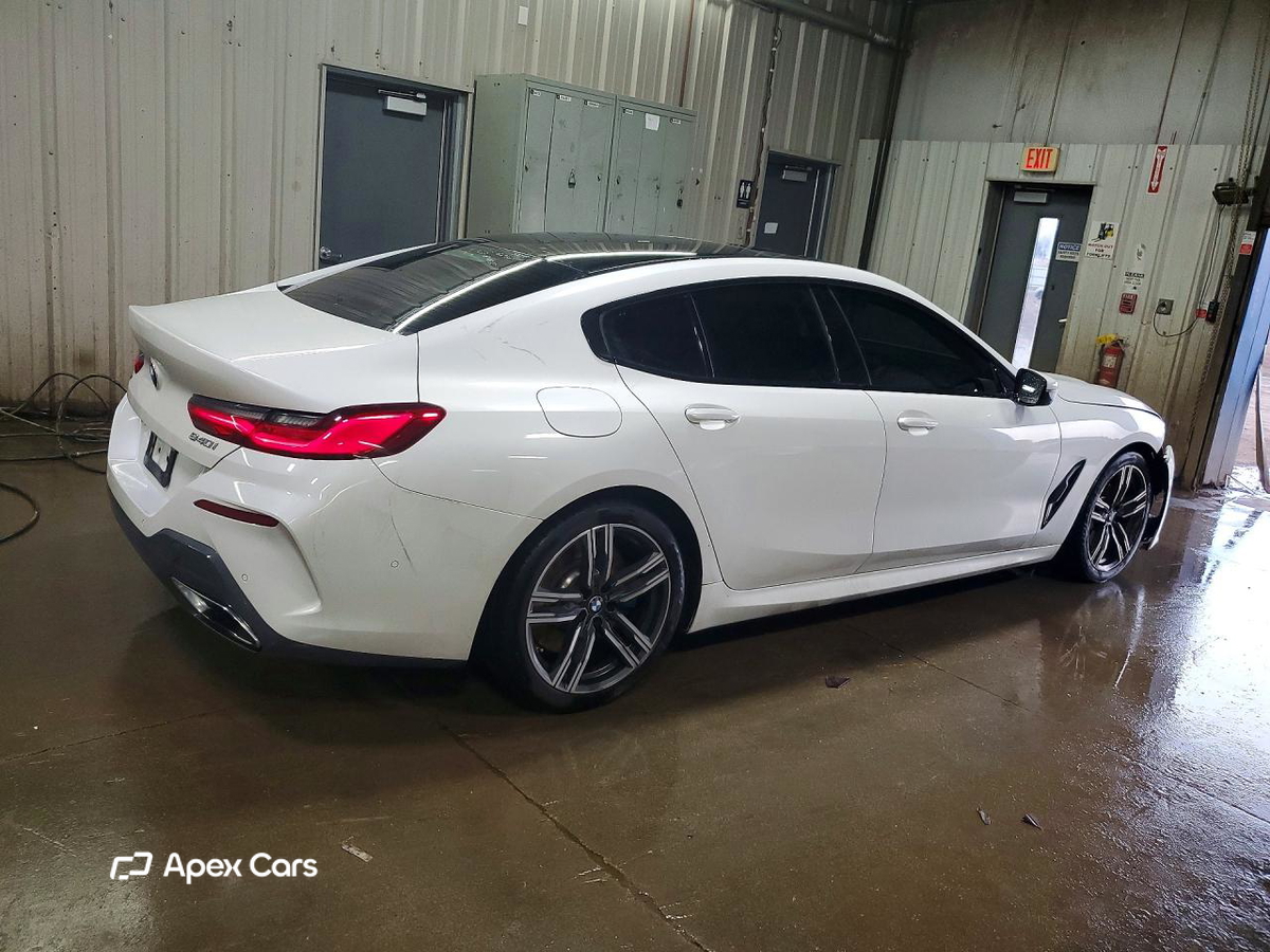 BMW Series 8 2020