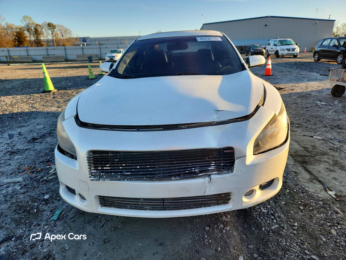 Nissan Maxima 2014