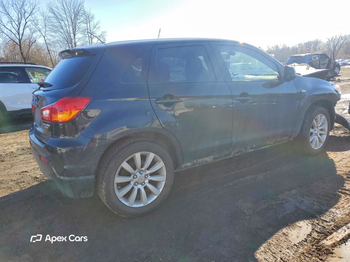 Mitsubishi Outlander 2011