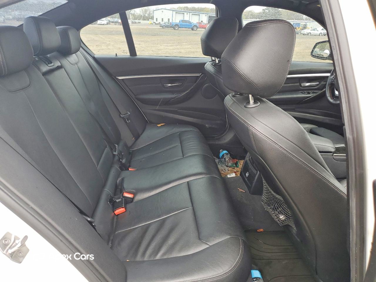 BMW Series 3 2016