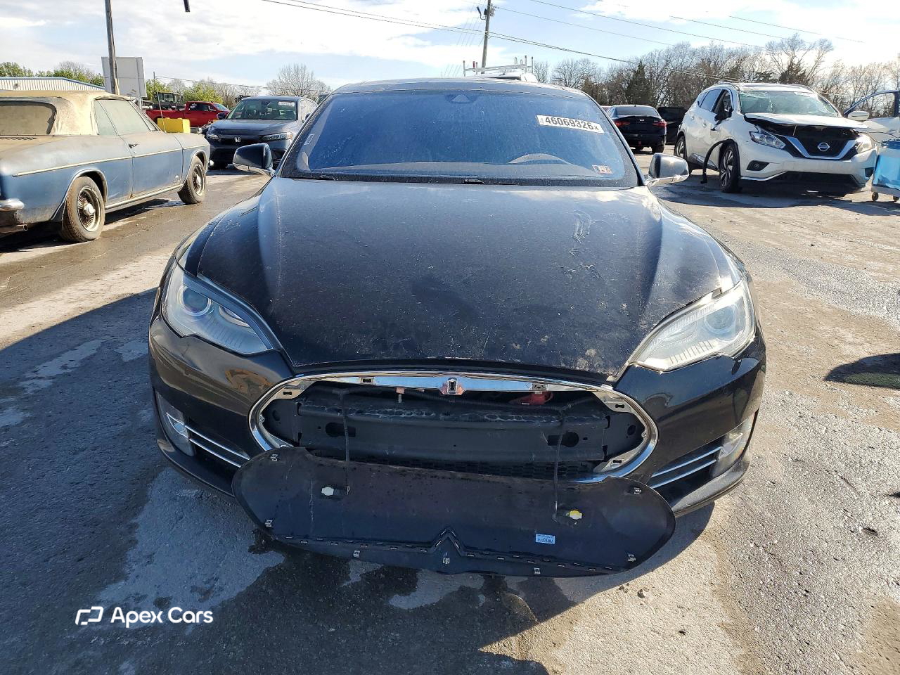 Tesla Model S 2015