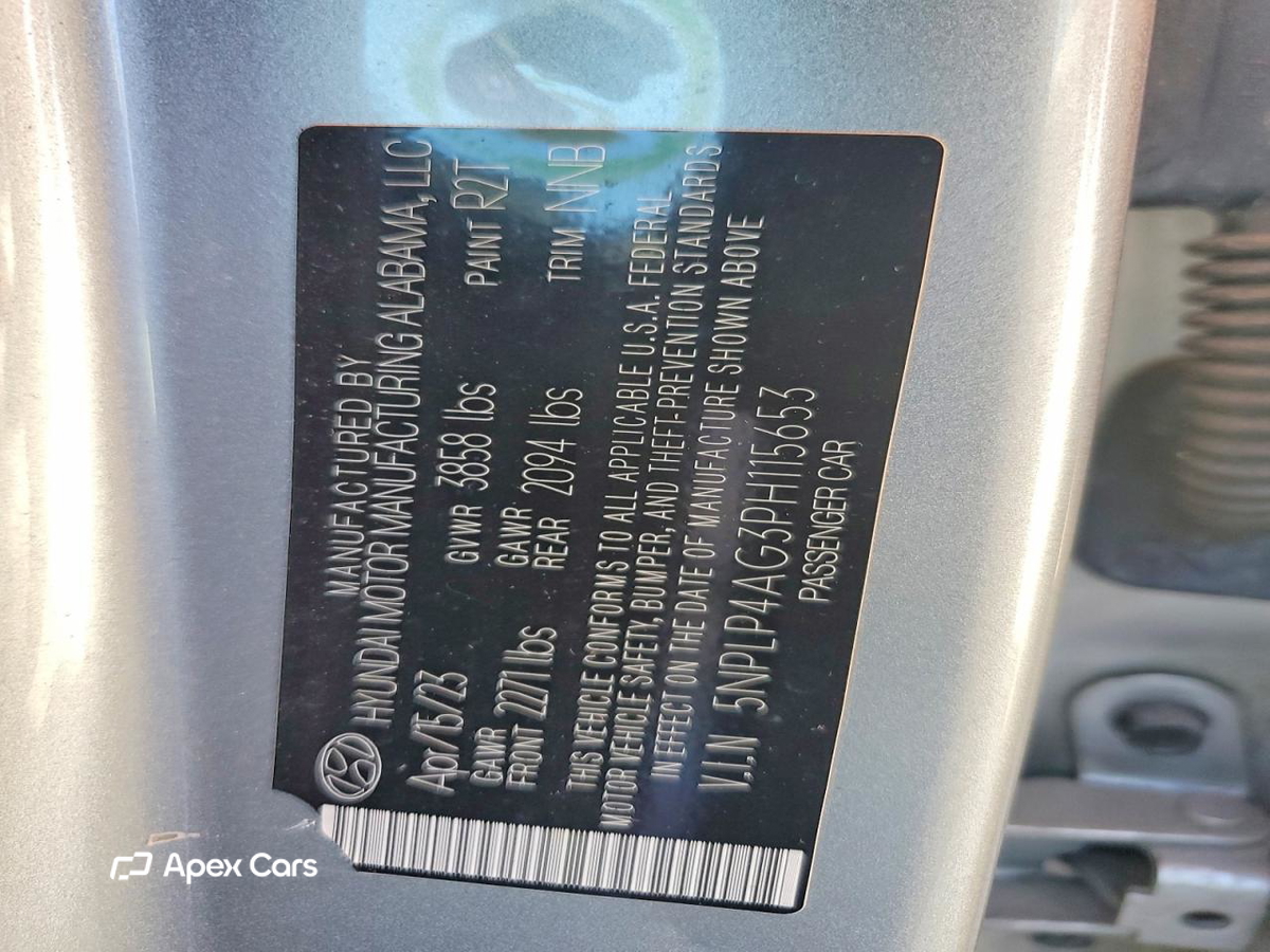 Hyundai Elantra 2023