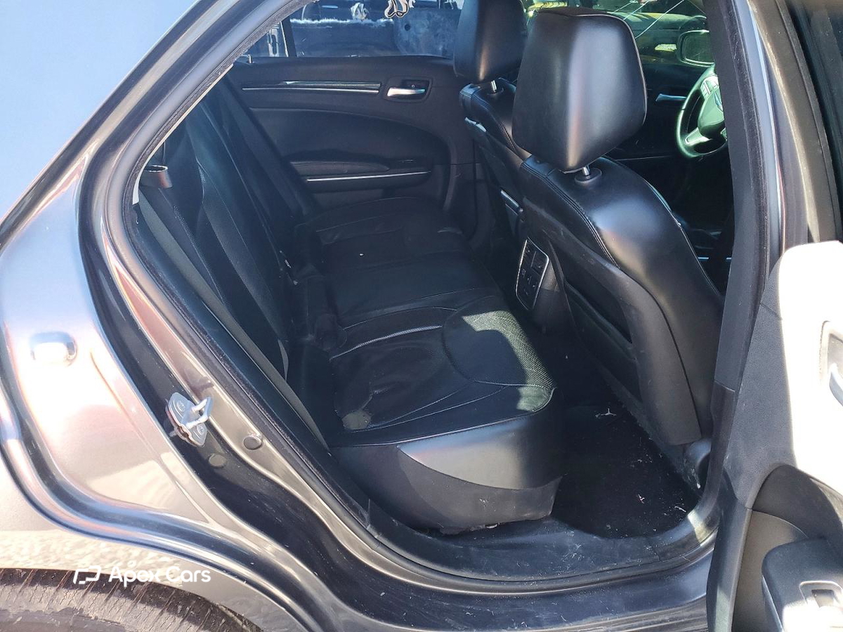 Chrysler 300 2016