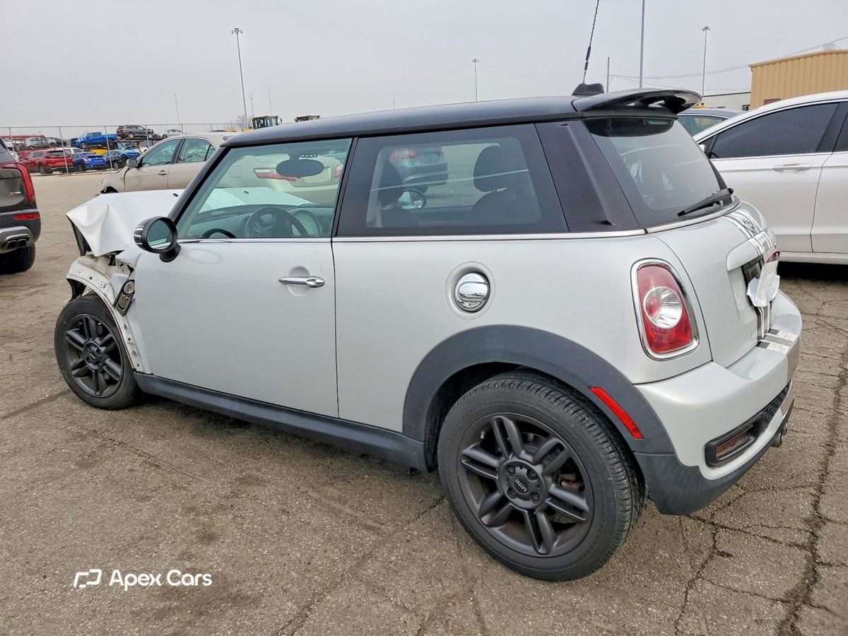 MINI Cooper 2011