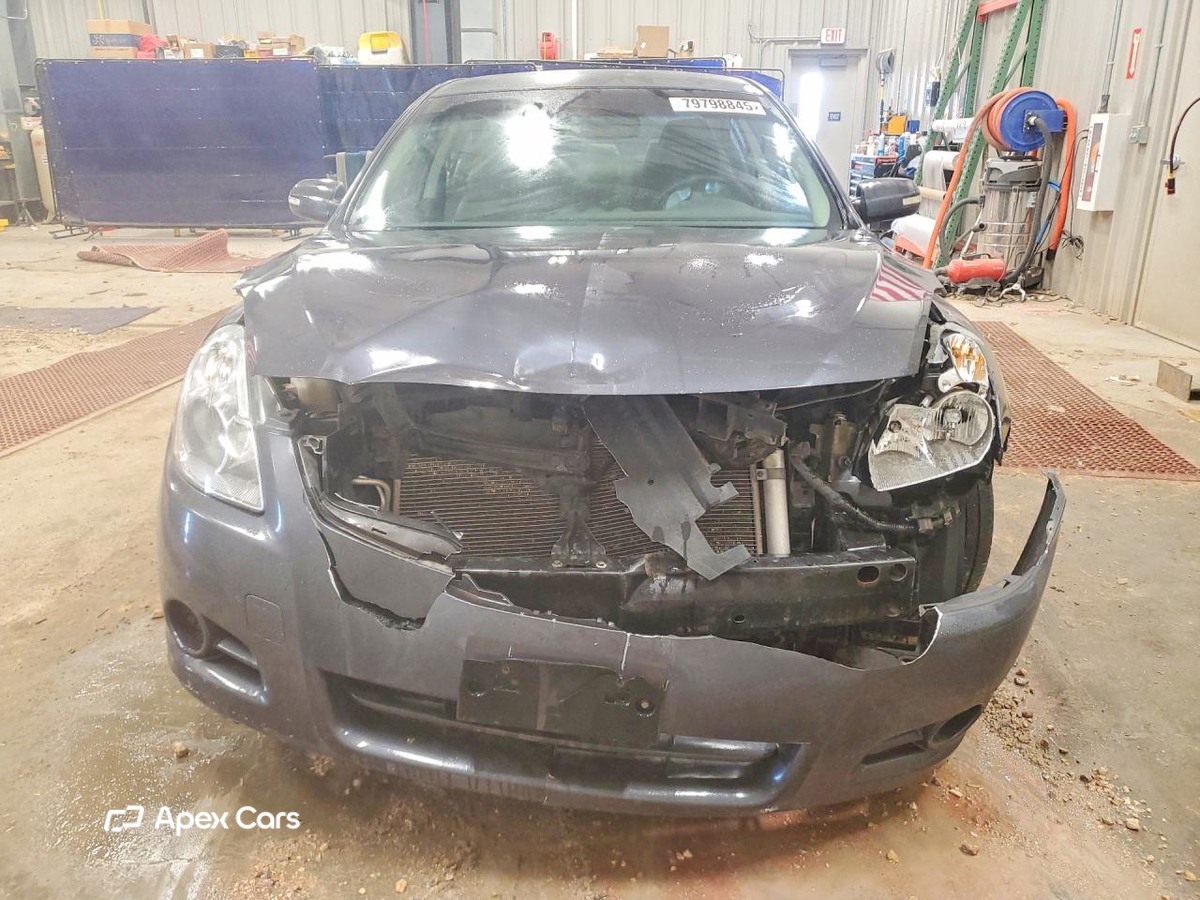 Nissan Altima 2012