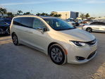 Chrysler Pacifica 2017