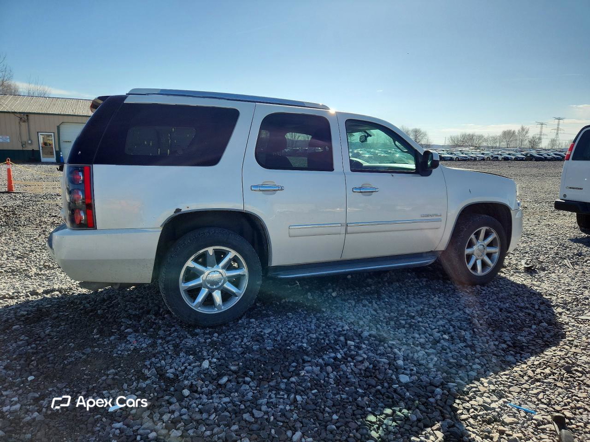 GMC Yukon 2013