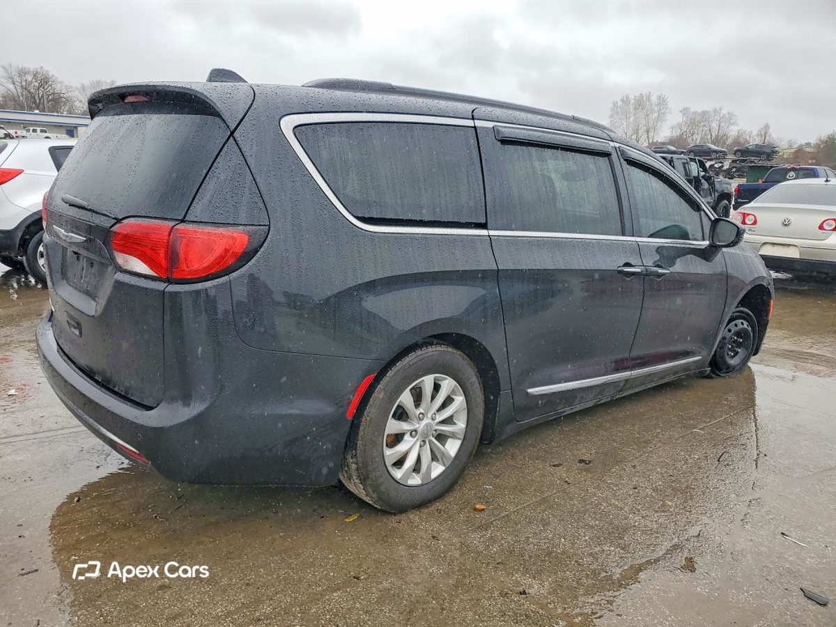 Chrysler Pacifica 2017