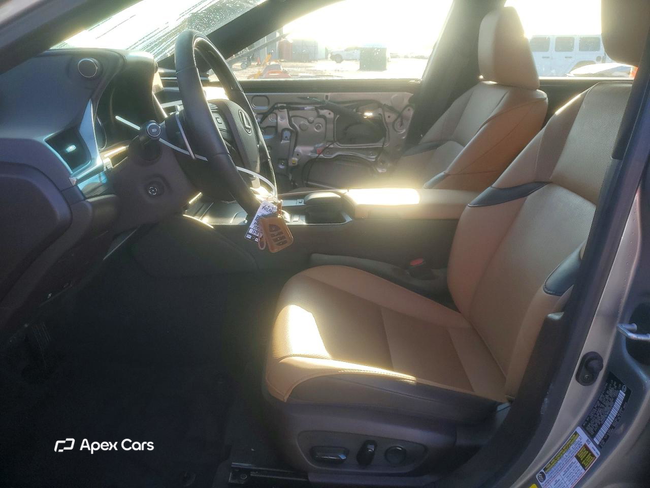 Lexus ES 2021