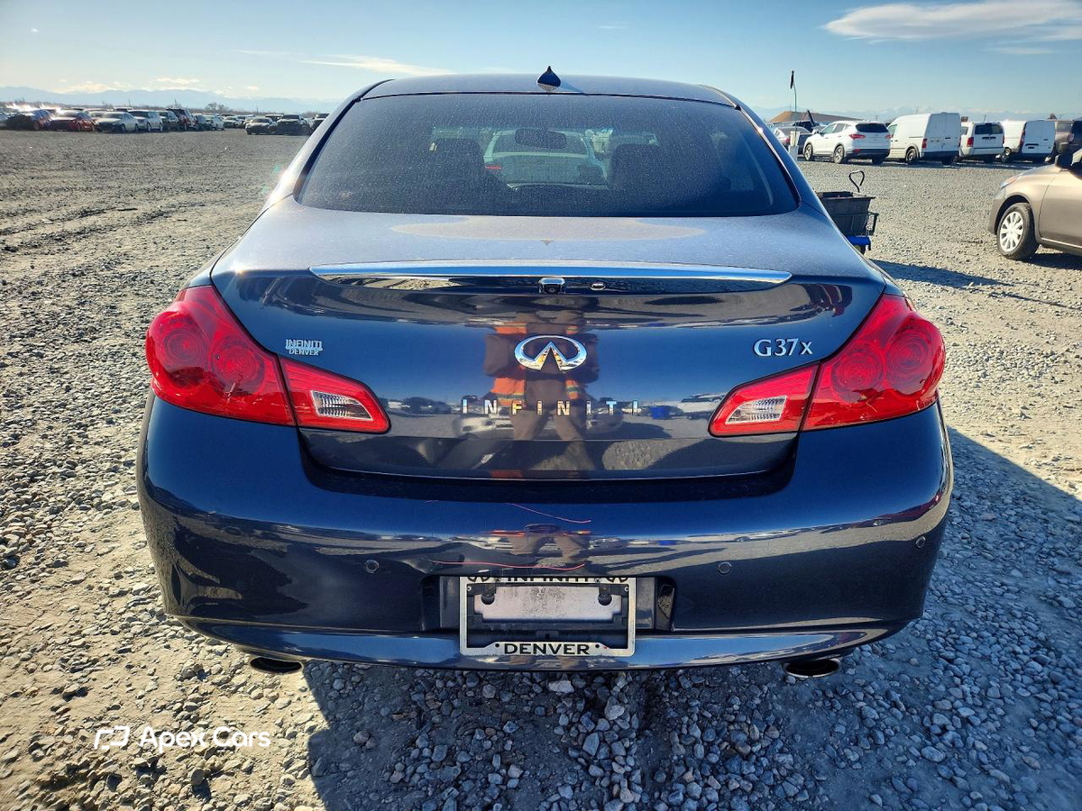 Infiniti G 2013
