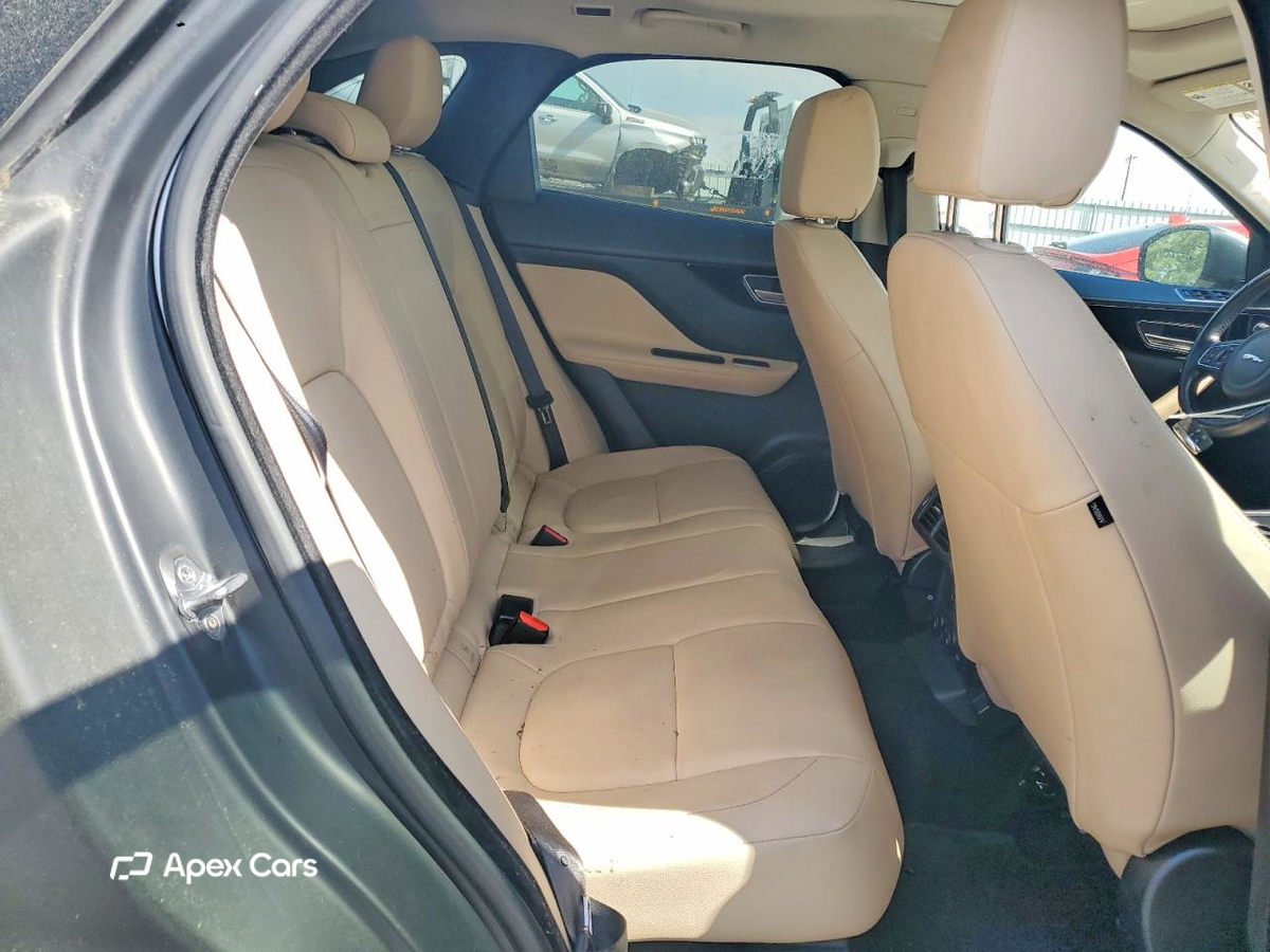 Jaguar F-Pace 2017
