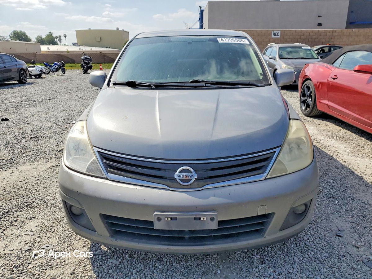 Nissan Versa 2012